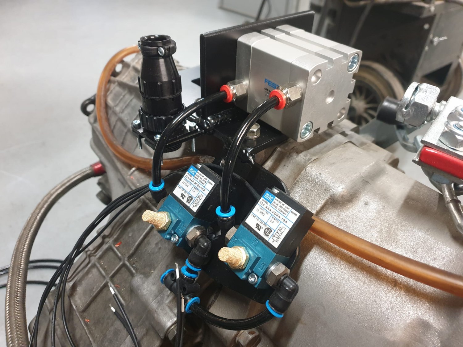 Nissan Sunny GTI-R RB26 : swap extrême avec Haltech, turbo Precision 6466 et transmission 4x4 — photo 8