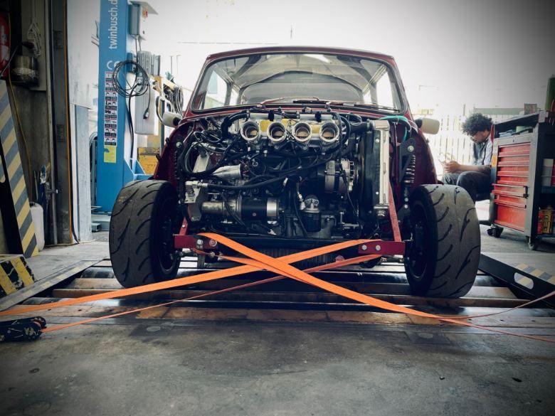 Austin Mini injection réglée sur banc
